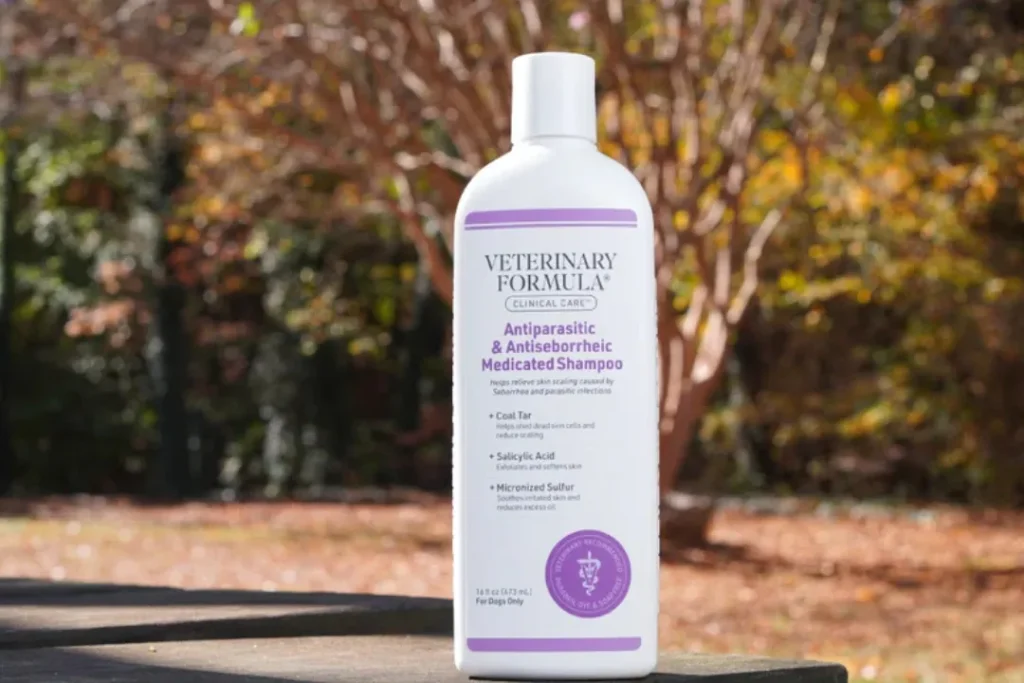 Veterinary Formula Clinical Care Antiparasitic & Antiseborrheic Shampoo